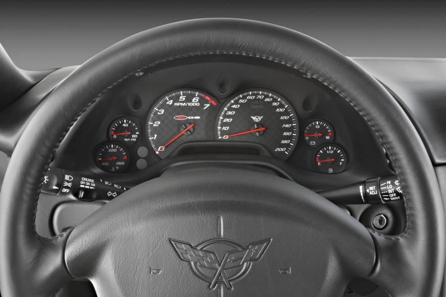  Chevrolet Corvette 1998 года  (фото 20 из 84)